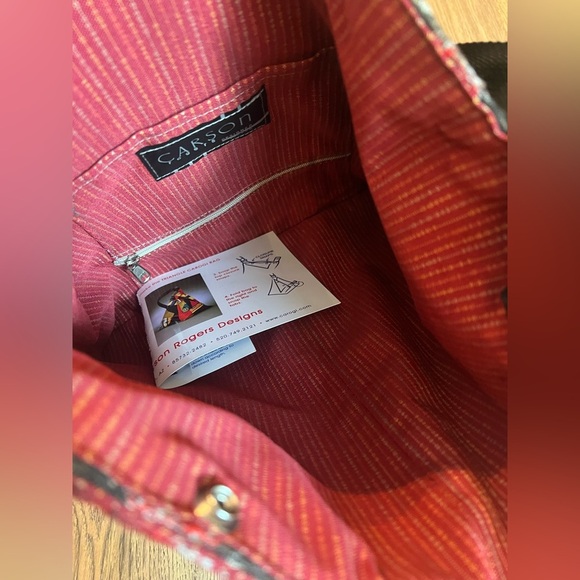 Carogi Convertible Bag NWT Convertible Backpack - Picture 3 of 5